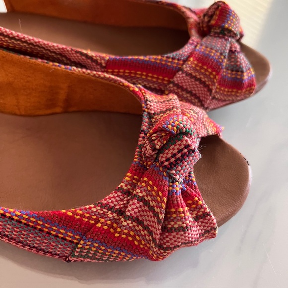 Madeline Stuart Oslo red stripe patterned sling back peep toe sandal 8M - Picture 3 of 6